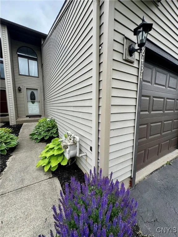 8434 Bubbling Springs Drive, Clay, New York 13027, Clay, New York 13027, 2 Bedrooms Bedrooms, 6 Rooms Rooms,1 BathroomBathrooms,Residential Lease,Closed,8434 Bubbling Springs Drive, Clay, New York 13027,S1614724