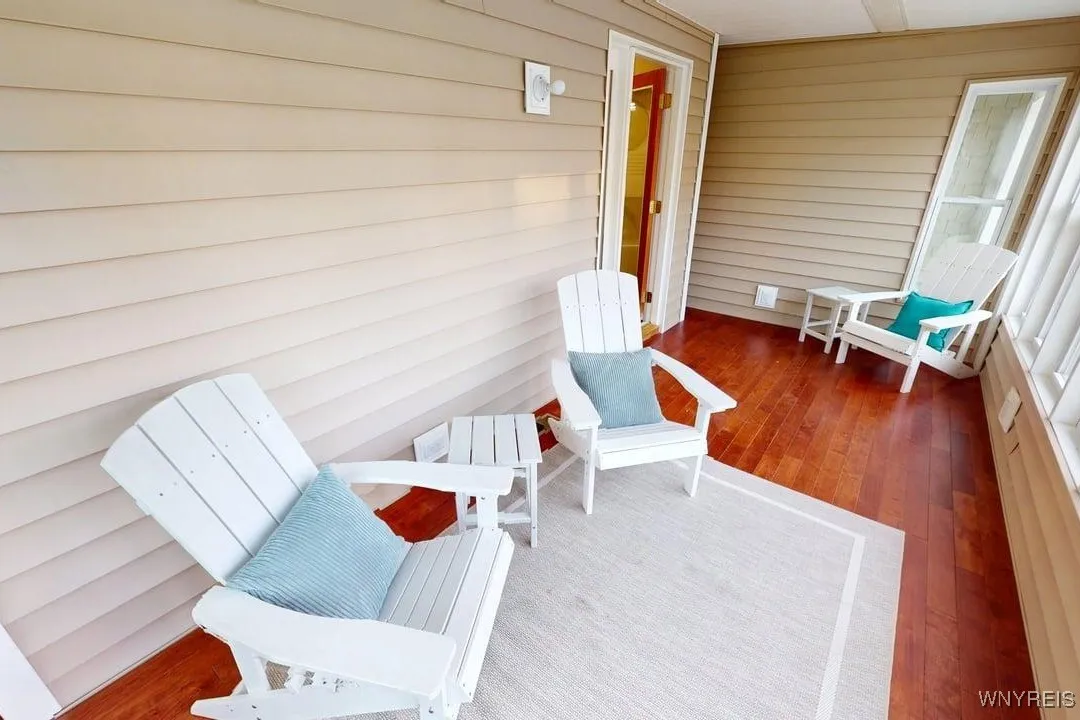 64 Sagamore - Enclosed, Heater Porch