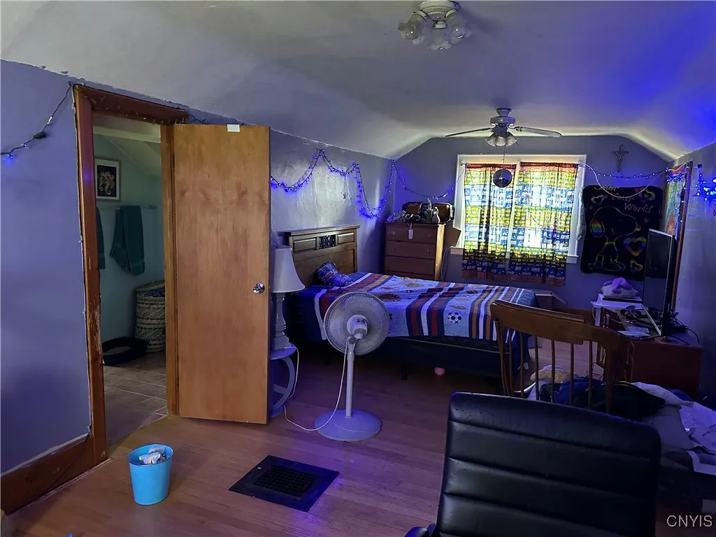 522 Craig Street, Syracuse, New York 13208, Syracuse, New York 13208, 2 Bedrooms Bedrooms, 7 Rooms Rooms,2 BathroomsBathrooms,Residential,Closed,522 Craig Street, Syracuse, New York 13208,0,S1614506