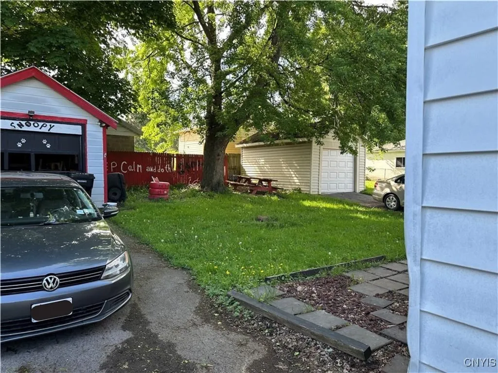 522 Craig Street, Syracuse, New York 13208, Syracuse, New York 13208, 2 Bedrooms Bedrooms, 7 Rooms Rooms,2 BathroomsBathrooms,Residential,Closed,522 Craig Street, Syracuse, New York 13208,0,S1614506