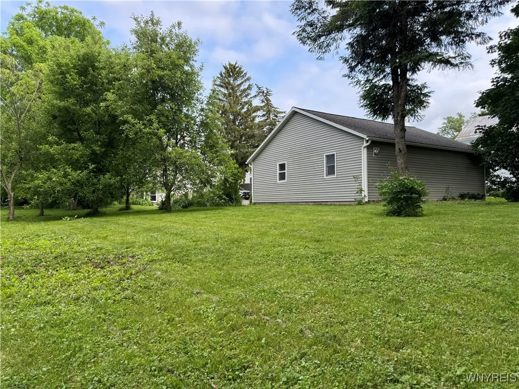 11052 S. Lake Road, Pavilion, New York 14525, Pavilion, New York 14525, 3 Bedrooms Bedrooms, 7 Rooms Rooms,1 BathroomBathrooms,Residential,Closed,11052 S. Lake Road, Pavilion, New York 14525,0,B1615053