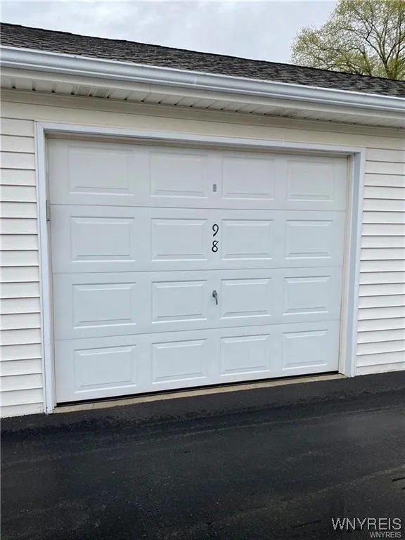 Includes garage!