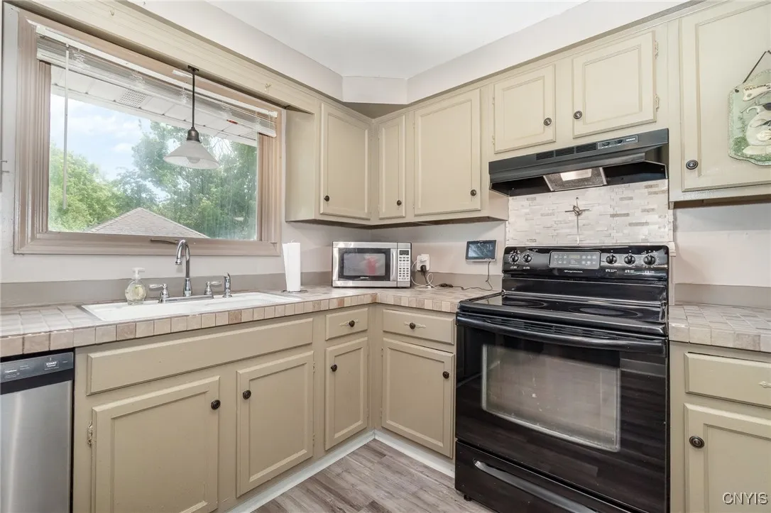 7042 Forbes Road, Lenox, New York 13032, Lenox, New York 13032, 3 Bedrooms Bedrooms, 8 Rooms Rooms,1 BathroomBathrooms,Residential,For Sale,7042 Forbes Road, Lenox, New York 13032,S1614233