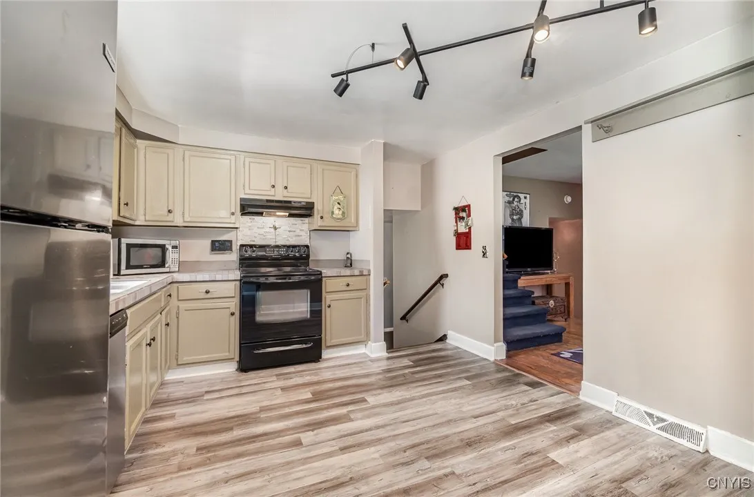 7042 Forbes Road, Lenox, New York 13032, Lenox, New York 13032, 3 Bedrooms Bedrooms, 8 Rooms Rooms,1 BathroomBathrooms,Residential,For Sale,7042 Forbes Road, Lenox, New York 13032,S1614233