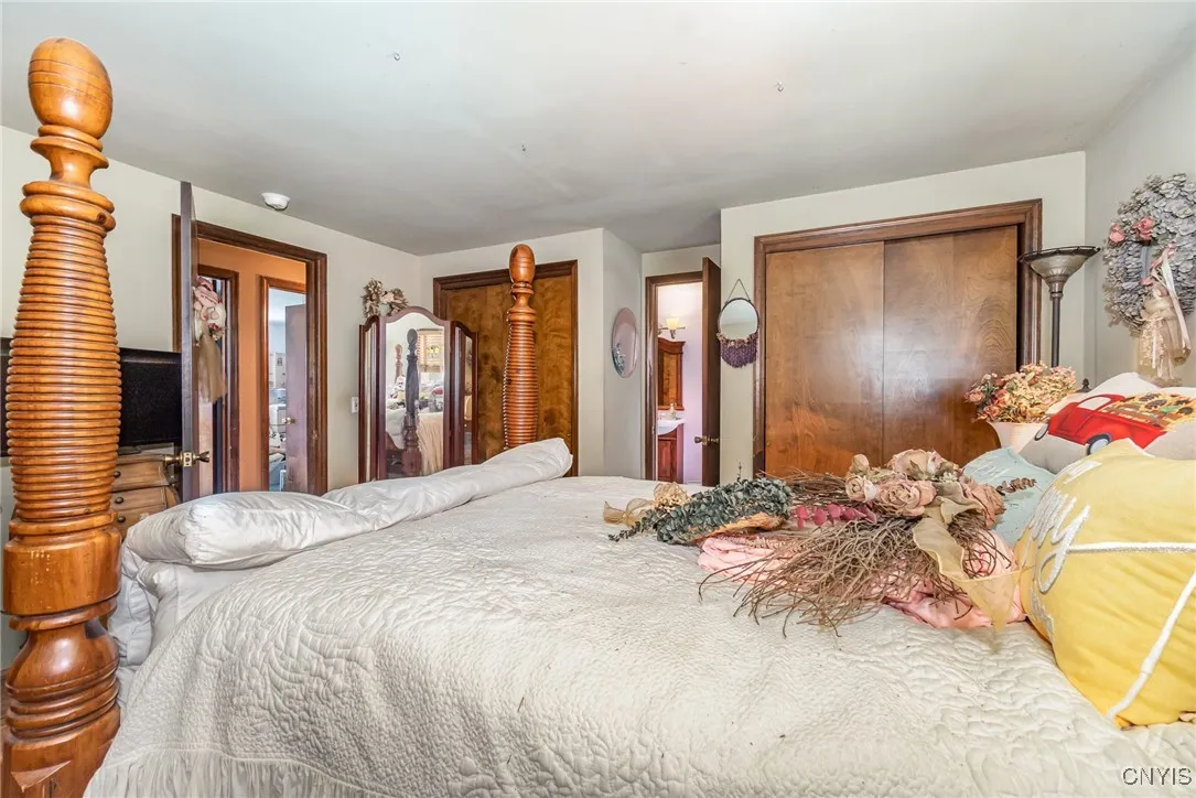 7042 Forbes Road, Lenox, New York 13032, Lenox, New York 13032, 3 Bedrooms Bedrooms, 8 Rooms Rooms,1 BathroomBathrooms,Residential,For Sale,7042 Forbes Road, Lenox, New York 13032,S1614233