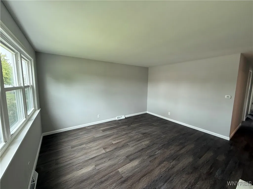 181 Marion Road, Amherst, New York 14226, Amherst, New York 14226, 3 Bedrooms Bedrooms, 6 Rooms Rooms,1 BathroomBathrooms,Residential,Closed,181 Marion Road, Amherst, New York 14226,0,B1614790