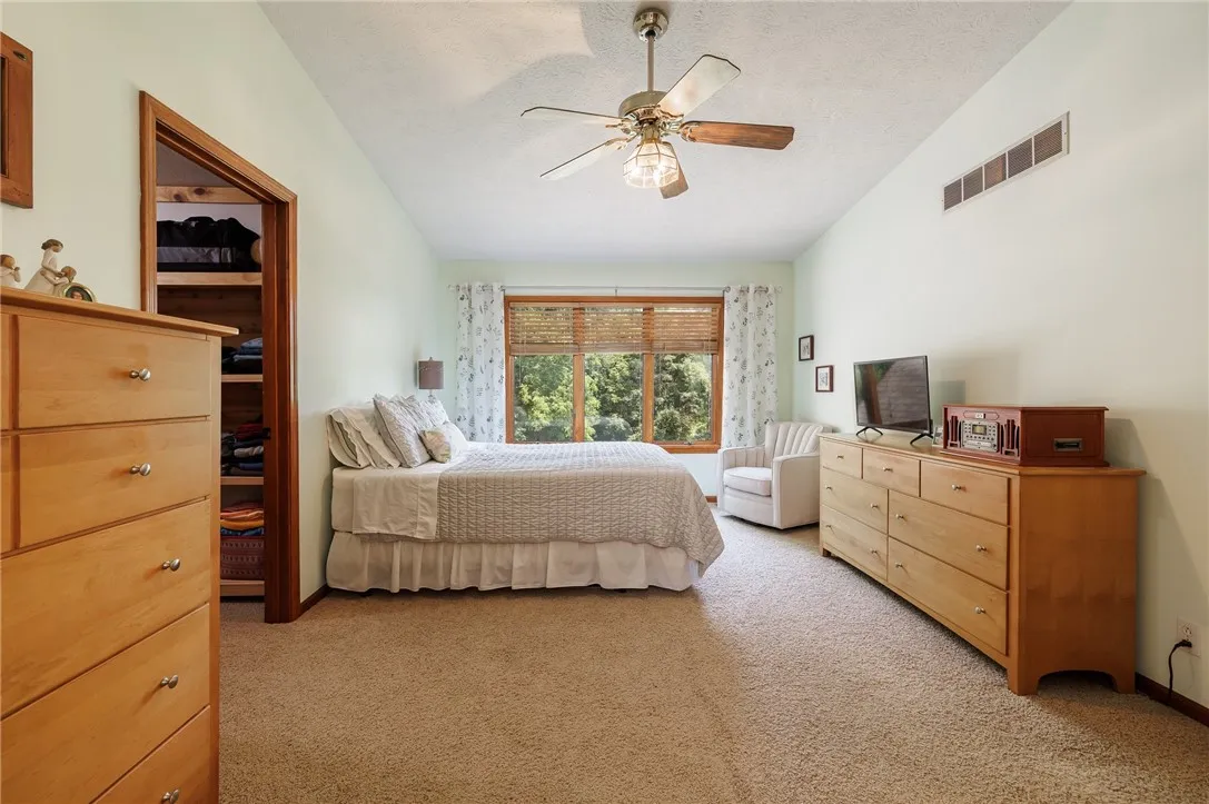 679 Galleon Drive, Webster, New York 14580, Webster, New York 14580, 4 Bedrooms Bedrooms, 9 Rooms Rooms,2 BathroomsBathrooms,Residential,Closed,679 Galleon Drive, Webster, New York 14580,0,R1615235