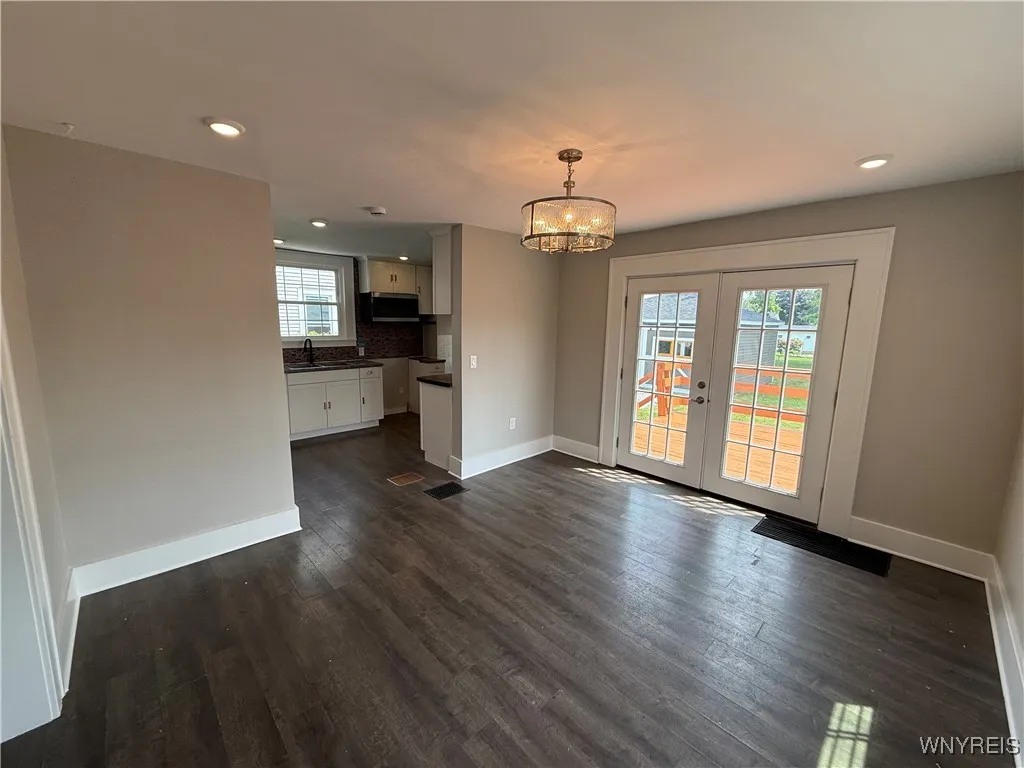 17 Orchard Avenue, Evans, New York 14006, Evans, New York 14006, 3 Bedrooms Bedrooms, 8 Rooms Rooms,1 BathroomBathrooms,Residential,Closed,17 Orchard Avenue, Evans, New York 14006,B1614936