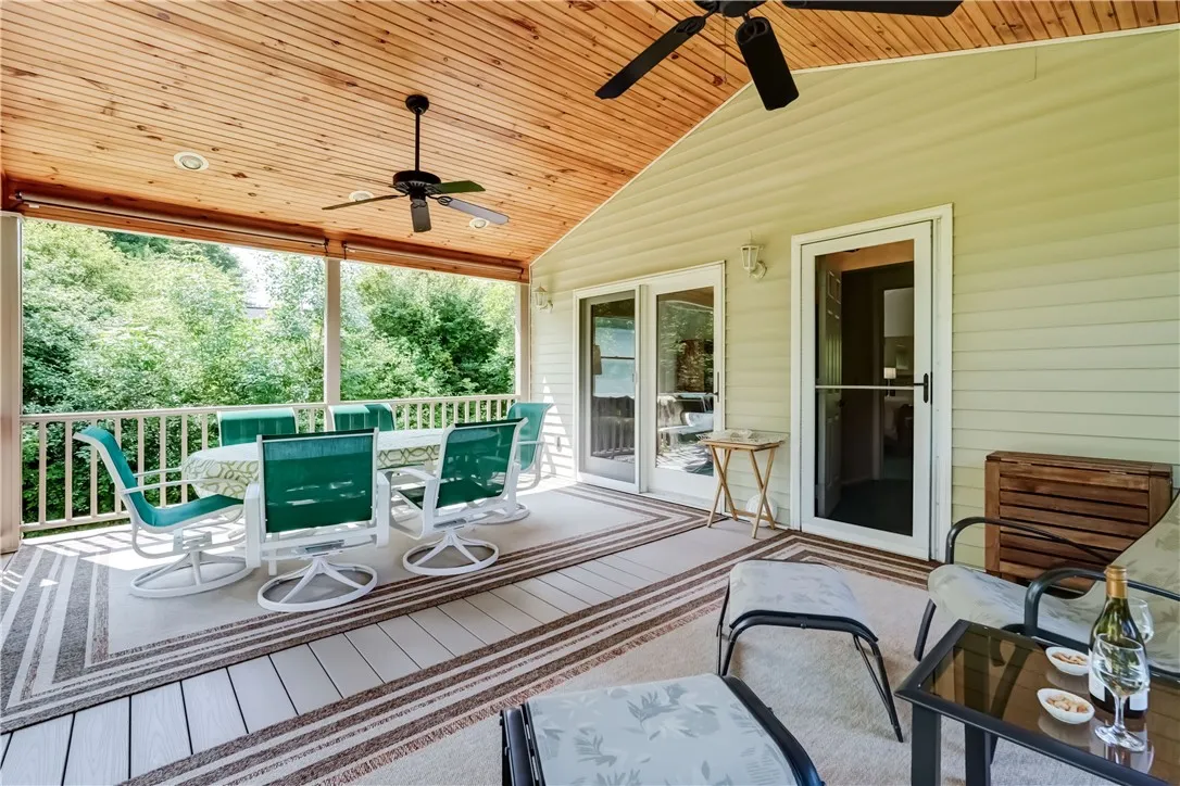 54 Round Trail Drive, Pittsford, New York 14534, Pittsford, New York 14534, 6 Bedrooms Bedrooms, 10 Rooms Rooms,3 BathroomsBathrooms,Residential,Closed,54 Round Trail Drive, Pittsford, New York 14534,R1614923