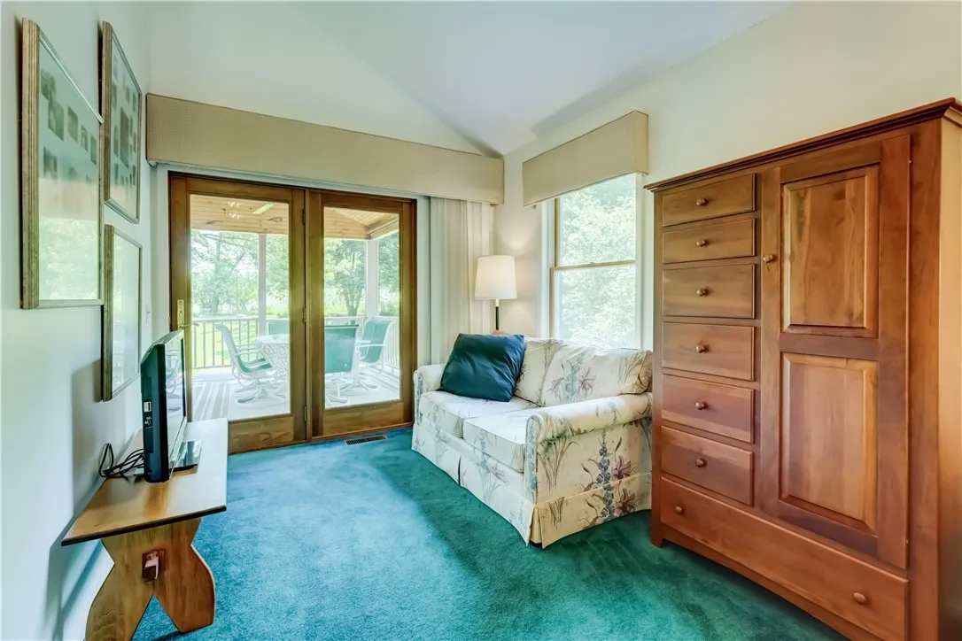 54 Round Trail Drive, Pittsford, New York 14534, Pittsford, New York 14534, 6 Bedrooms Bedrooms, 10 Rooms Rooms,3 BathroomsBathrooms,Residential,Closed,54 Round Trail Drive, Pittsford, New York 14534,R1614923