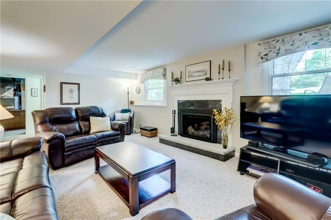 54 Round Trail Drive, Pittsford, New York 14534, Pittsford, New York 14534, 6 Bedrooms Bedrooms, 10 Rooms Rooms,3 BathroomsBathrooms,Residential,Closed,54 Round Trail Drive, Pittsford, New York 14534,R1614923