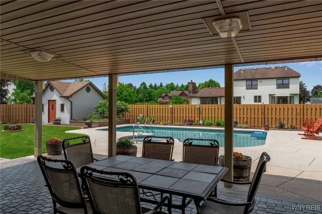 57 Brookwood Drive, West Seneca, New York 14224, West Seneca, New York 14224, 4 Bedrooms Bedrooms, 8 Rooms Rooms,2 BathroomsBathrooms,Residential,Closed,57 Brookwood Drive, West Seneca, New York 14224,B1615224