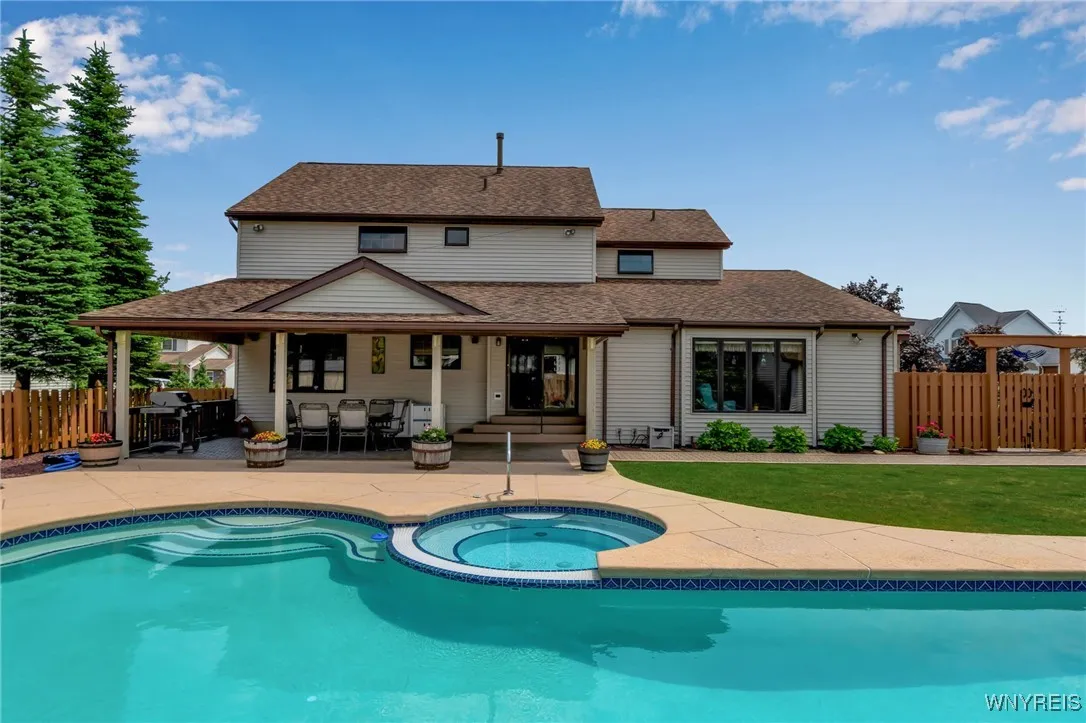 57 Brookwood Drive, West Seneca, New York 14224, West Seneca, New York 14224, 4 Bedrooms Bedrooms, 8 Rooms Rooms,2 BathroomsBathrooms,Residential,Closed,57 Brookwood Drive, West Seneca, New York 14224,B1615224