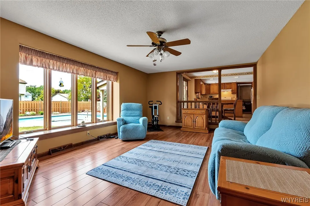 57 Brookwood Drive, West Seneca, New York 14224, West Seneca, New York 14224, 4 Bedrooms Bedrooms, 8 Rooms Rooms,2 BathroomsBathrooms,Residential,Closed,57 Brookwood Drive, West Seneca, New York 14224,B1615224