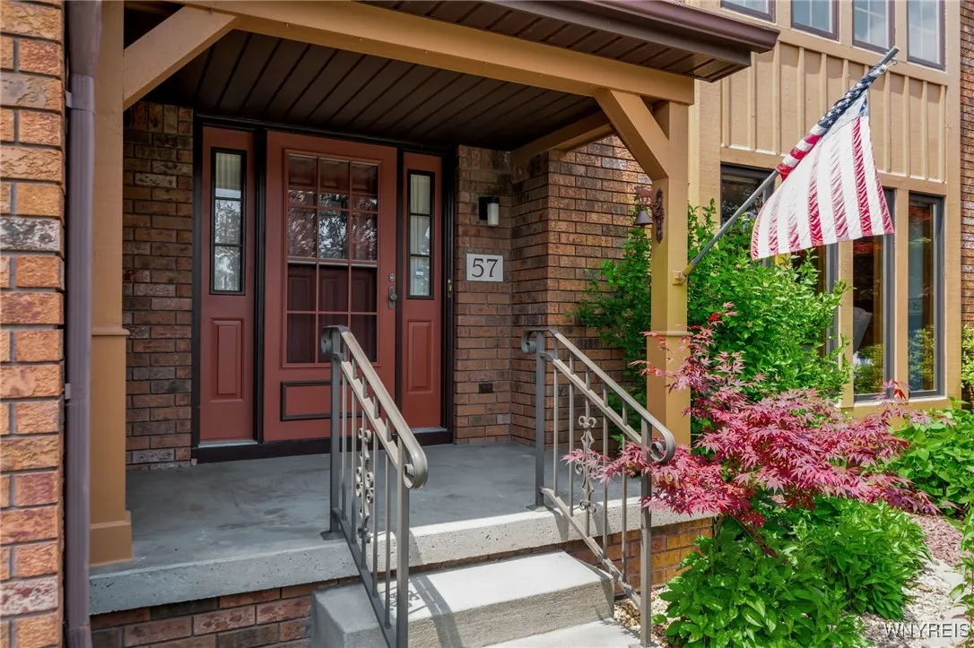 57 Brookwood Drive, West Seneca, New York 14224, West Seneca, New York 14224, 4 Bedrooms Bedrooms, 8 Rooms Rooms,2 BathroomsBathrooms,Residential,Closed,57 Brookwood Drive, West Seneca, New York 14224,B1615224