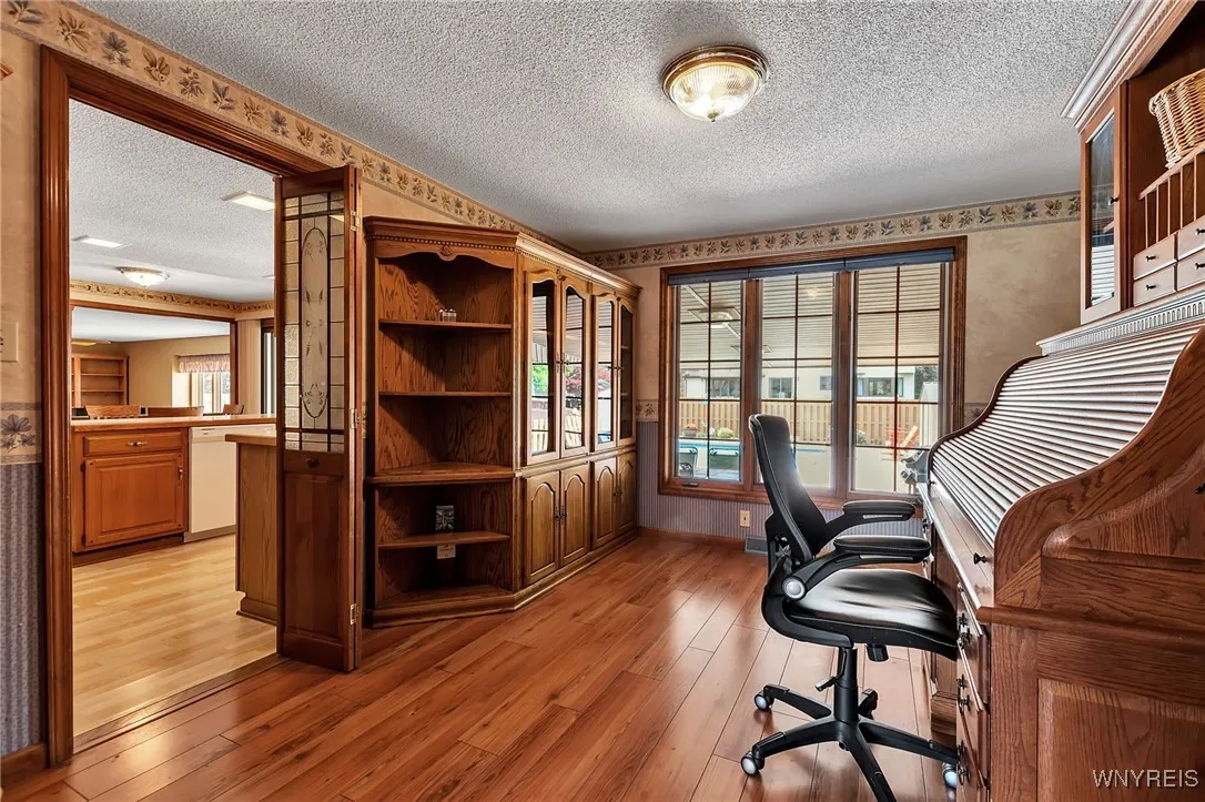 57 Brookwood Drive, West Seneca, New York 14224, West Seneca, New York 14224, 4 Bedrooms Bedrooms, 8 Rooms Rooms,2 BathroomsBathrooms,Residential,Closed,57 Brookwood Drive, West Seneca, New York 14224,B1615224