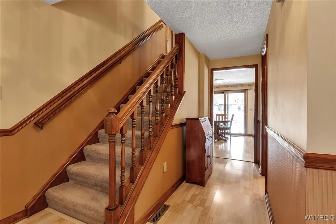 57 Brookwood Drive, West Seneca, New York 14224, West Seneca, New York 14224, 4 Bedrooms Bedrooms, 8 Rooms Rooms,2 BathroomsBathrooms,Residential,Closed,57 Brookwood Drive, West Seneca, New York 14224,B1615224