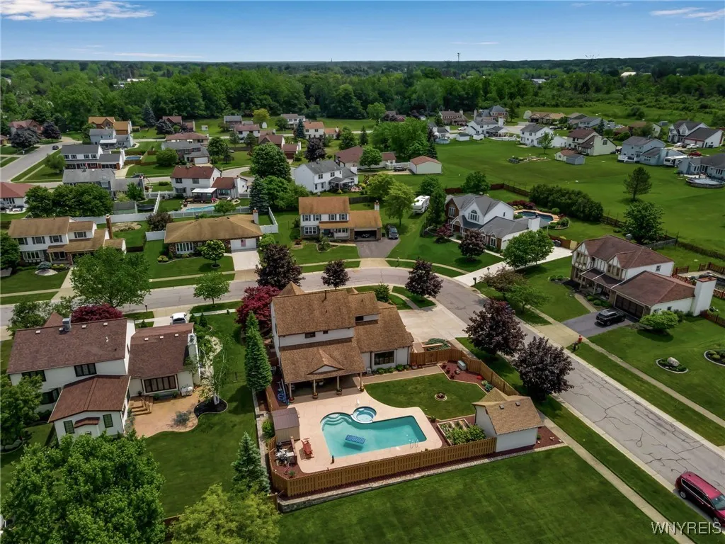 57 Brookwood Drive, West Seneca, New York 14224, West Seneca, New York 14224, 4 Bedrooms Bedrooms, 8 Rooms Rooms,2 BathroomsBathrooms,Residential,Closed,57 Brookwood Drive, West Seneca, New York 14224,B1615224