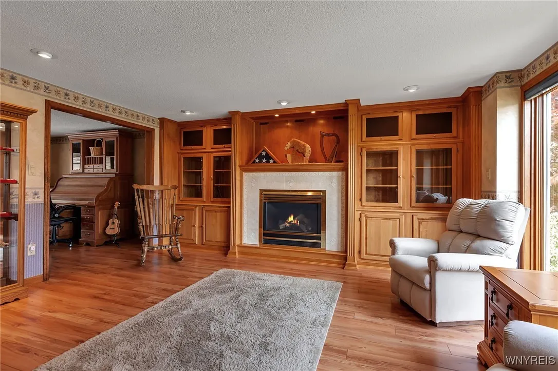 57 Brookwood Drive, West Seneca, New York 14224, West Seneca, New York 14224, 4 Bedrooms Bedrooms, 8 Rooms Rooms,2 BathroomsBathrooms,Residential,Closed,57 Brookwood Drive, West Seneca, New York 14224,B1615224