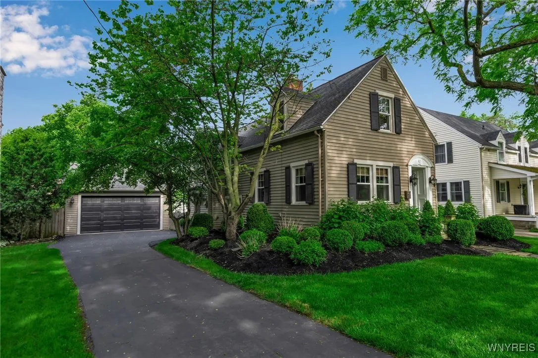 87 Garrison Road, Amherst, New York 14221, Amherst, New York 14221, 3 Bedrooms Bedrooms, 7 Rooms Rooms,2 BathroomsBathrooms,Residential,Closed,87 Garrison Road, Amherst, New York 14221,0,B1615173
