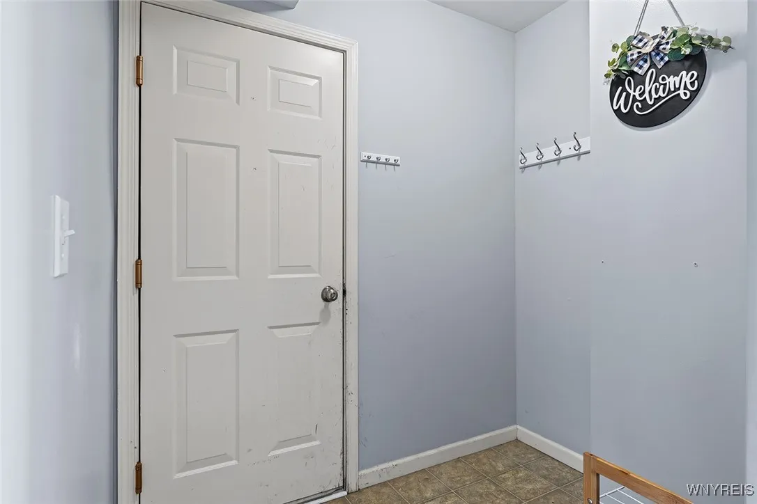 2192 Fox Chase Road, Hamburg, New York 14085, Hamburg, New York 14085, 3 Bedrooms Bedrooms, 6 Rooms Rooms,2 BathroomsBathrooms,Residential,For Sale,2192 Fox Chase Road, Hamburg, New York 14085,B1614552