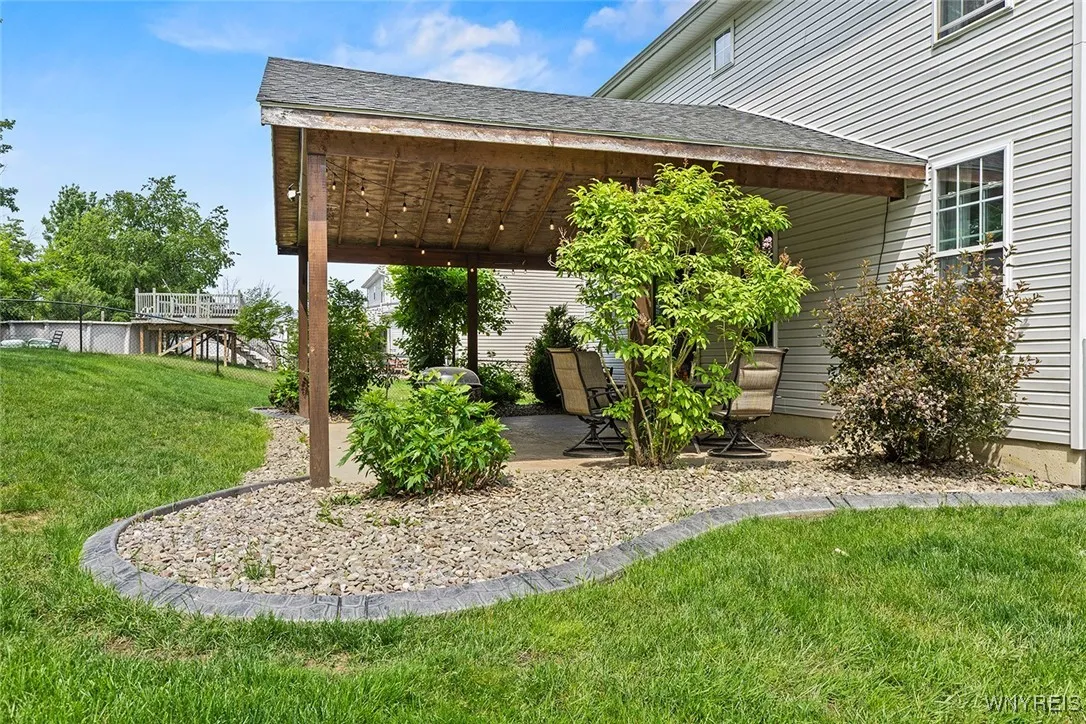 2192 Fox Chase Road, Hamburg, New York 14085, Hamburg, New York 14085, 3 Bedrooms Bedrooms, 6 Rooms Rooms,2 BathroomsBathrooms,Residential,For Sale,2192 Fox Chase Road, Hamburg, New York 14085,B1614552