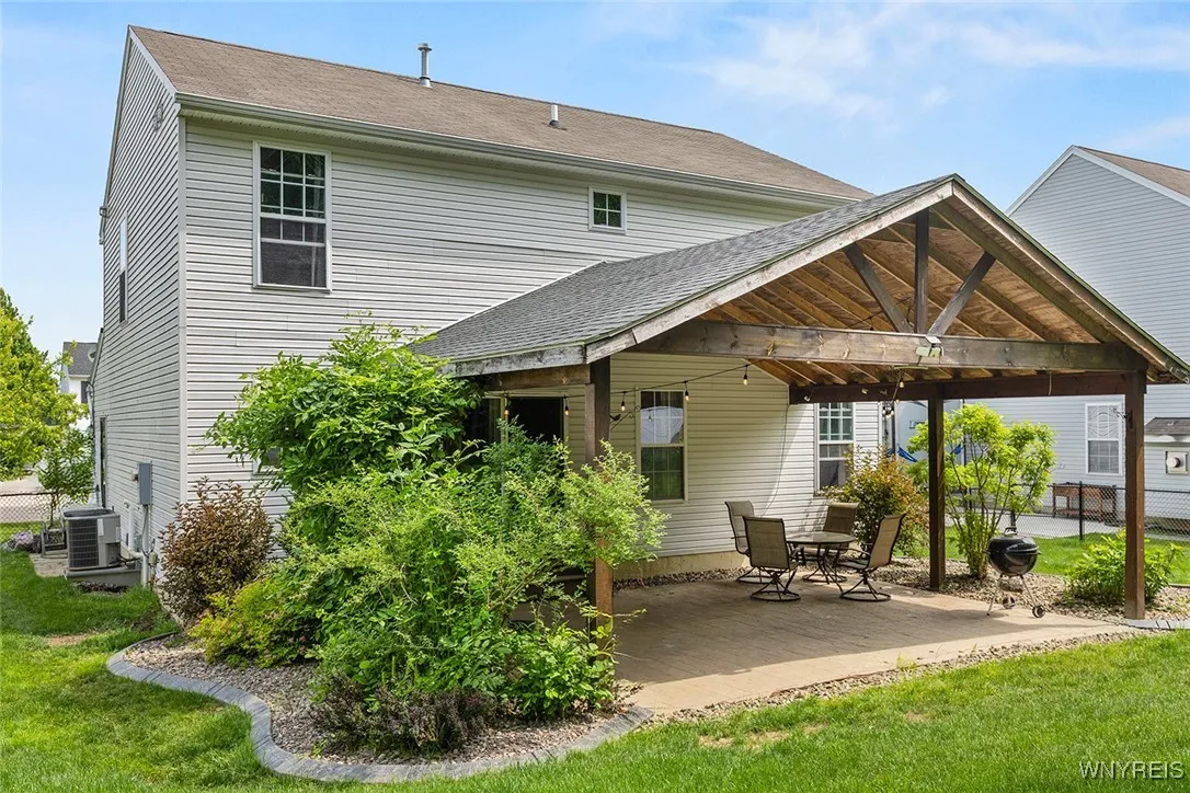 2192 Fox Chase Road, Hamburg, New York 14085, Hamburg, New York 14085, 3 Bedrooms Bedrooms, 6 Rooms Rooms,2 BathroomsBathrooms,Residential,For Sale,2192 Fox Chase Road, Hamburg, New York 14085,B1614552