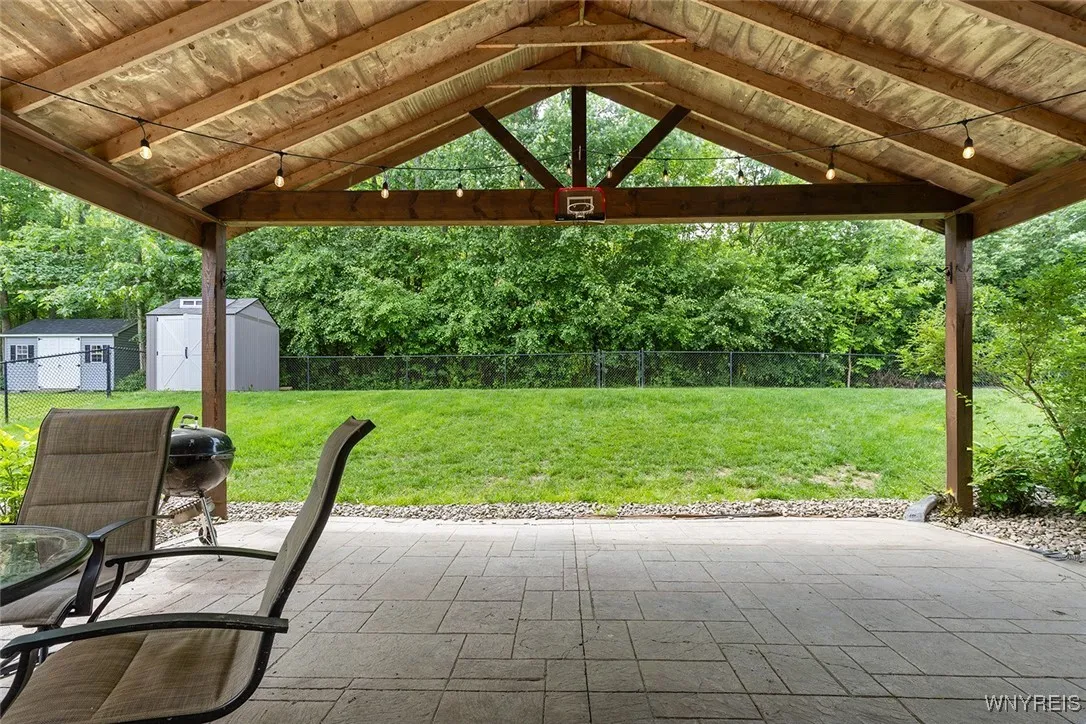 2192 Fox Chase Road, Hamburg, New York 14085, Hamburg, New York 14085, 3 Bedrooms Bedrooms, 6 Rooms Rooms,2 BathroomsBathrooms,Residential,For Sale,2192 Fox Chase Road, Hamburg, New York 14085,B1614552