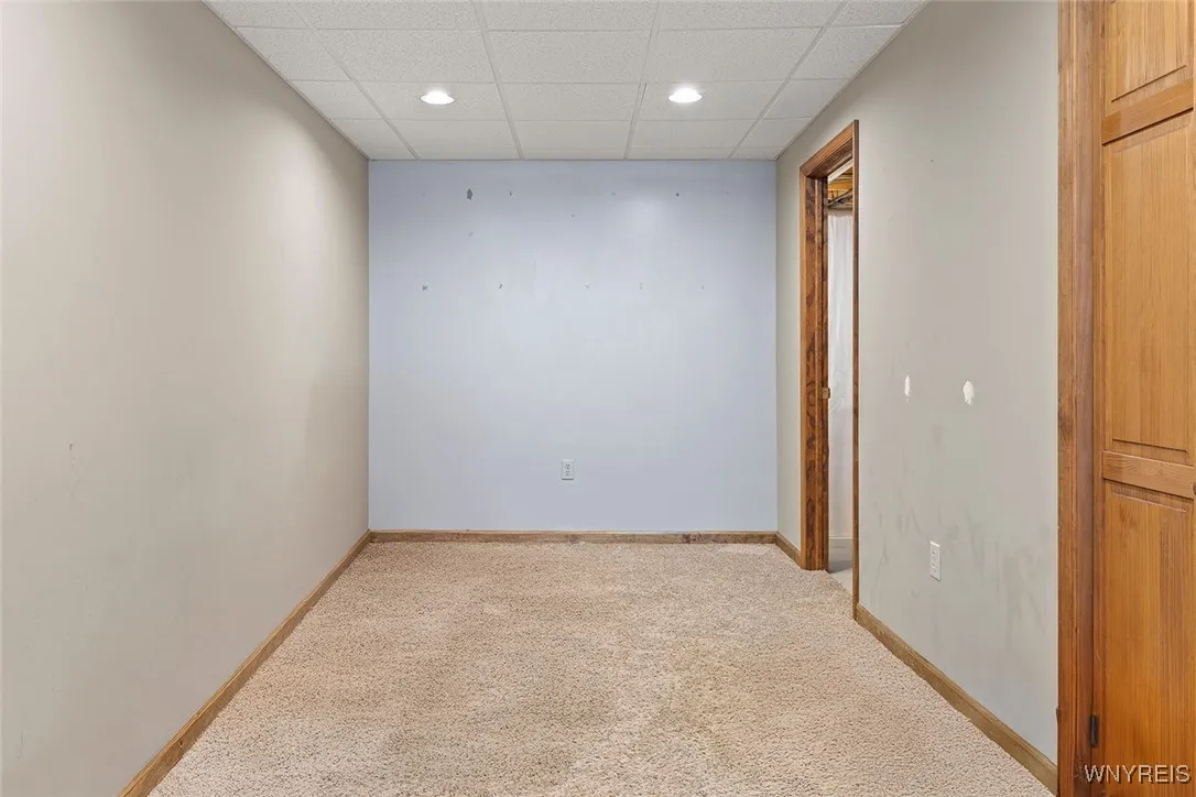 2192 Fox Chase Road, Hamburg, New York 14085, Hamburg, New York 14085, 3 Bedrooms Bedrooms, 6 Rooms Rooms,2 BathroomsBathrooms,Residential,For Sale,2192 Fox Chase Road, Hamburg, New York 14085,B1614552