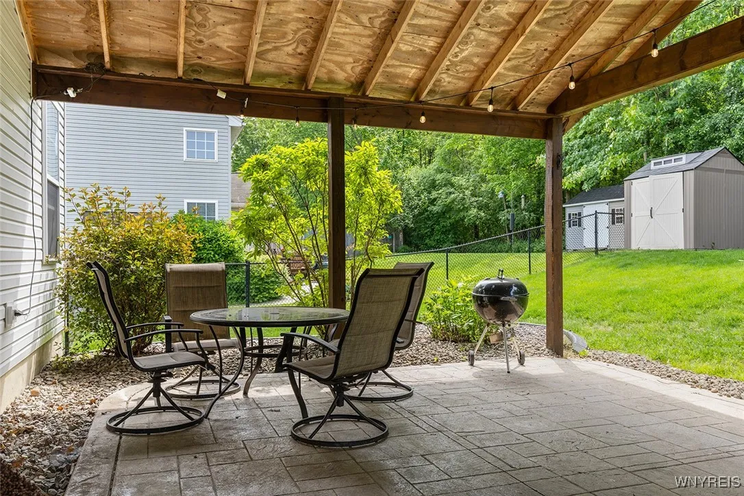 2192 Fox Chase Road, Hamburg, New York 14085, Hamburg, New York 14085, 3 Bedrooms Bedrooms, 6 Rooms Rooms,2 BathroomsBathrooms,Residential,For Sale,2192 Fox Chase Road, Hamburg, New York 14085,B1614552