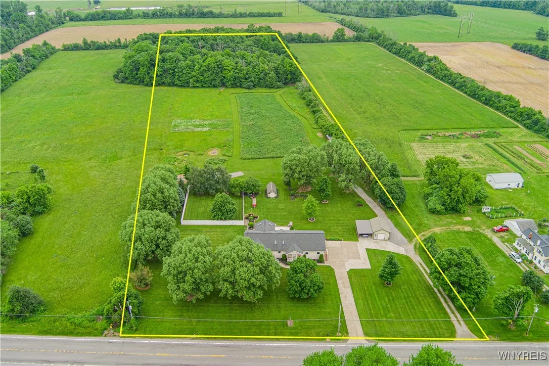 7940 Chestnut Ridge Road, Royalton, New York 14067, Royalton, New York 14067, 3 Bedrooms Bedrooms, 9 Rooms Rooms,4 BathroomsBathrooms,Residential,Closed,7940 Chestnut Ridge Road, Royalton, New York 14067,0,B1614879
