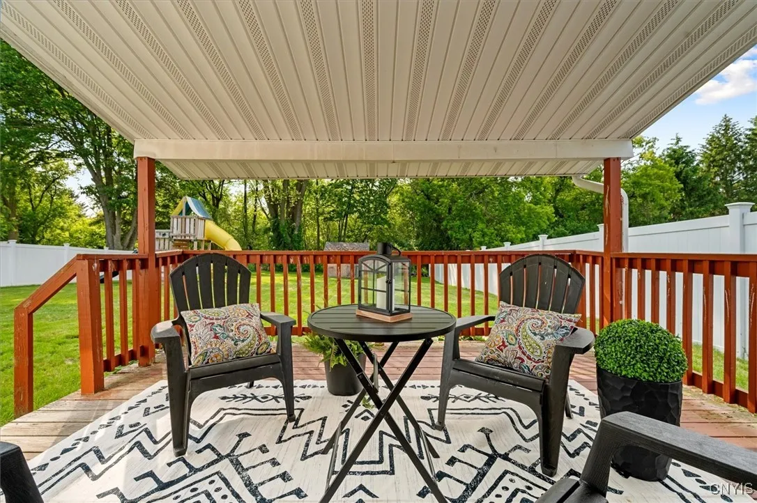 111 Fairway Drive, New Hartford, New York 13413, New Hartford, New York 13413, 3 Bedrooms Bedrooms, 6 Rooms Rooms,1 BathroomBathrooms,Residential,Closed,111 Fairway Drive, New Hartford, New York 13413,0,S1615213