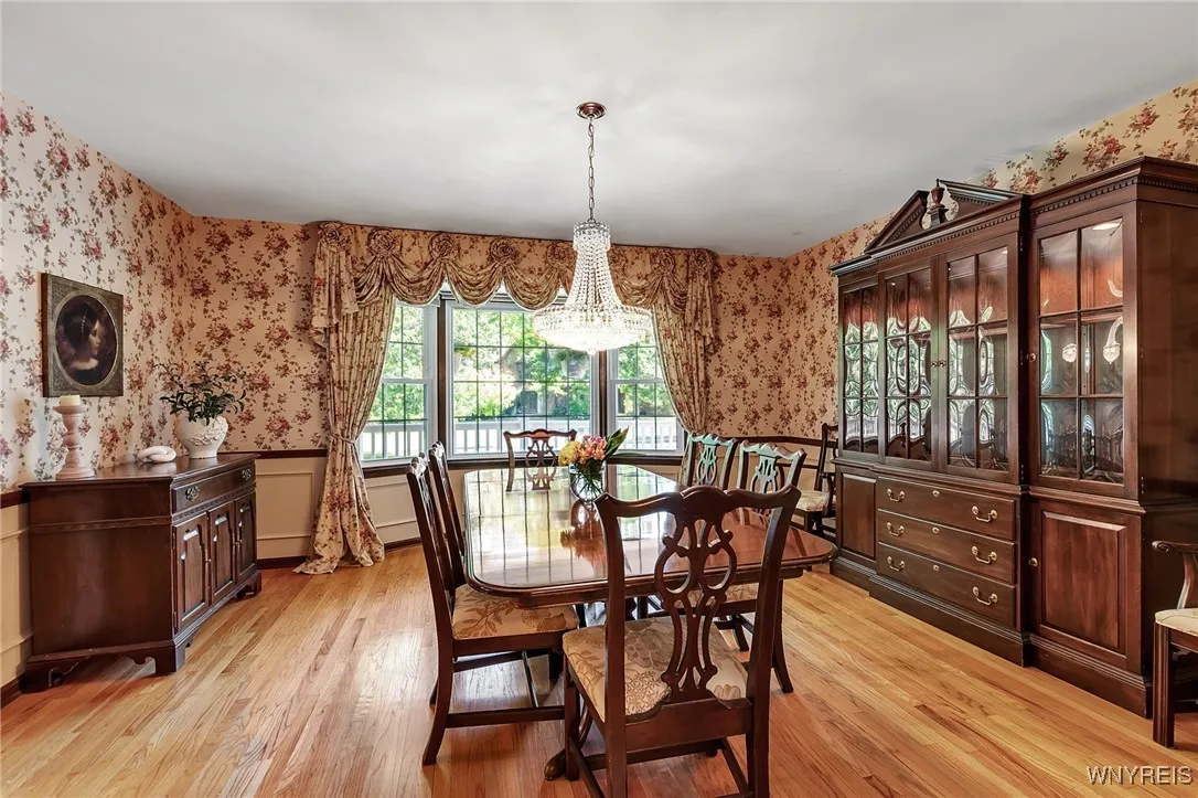 44 Deer, Amherst, New York 14221, Amherst, New York 14221, 5 Bedrooms Bedrooms, 15 Rooms Rooms,2 BathroomsBathrooms,Residential,For Sale,44 Deer, Amherst, New York 14221,B1615437