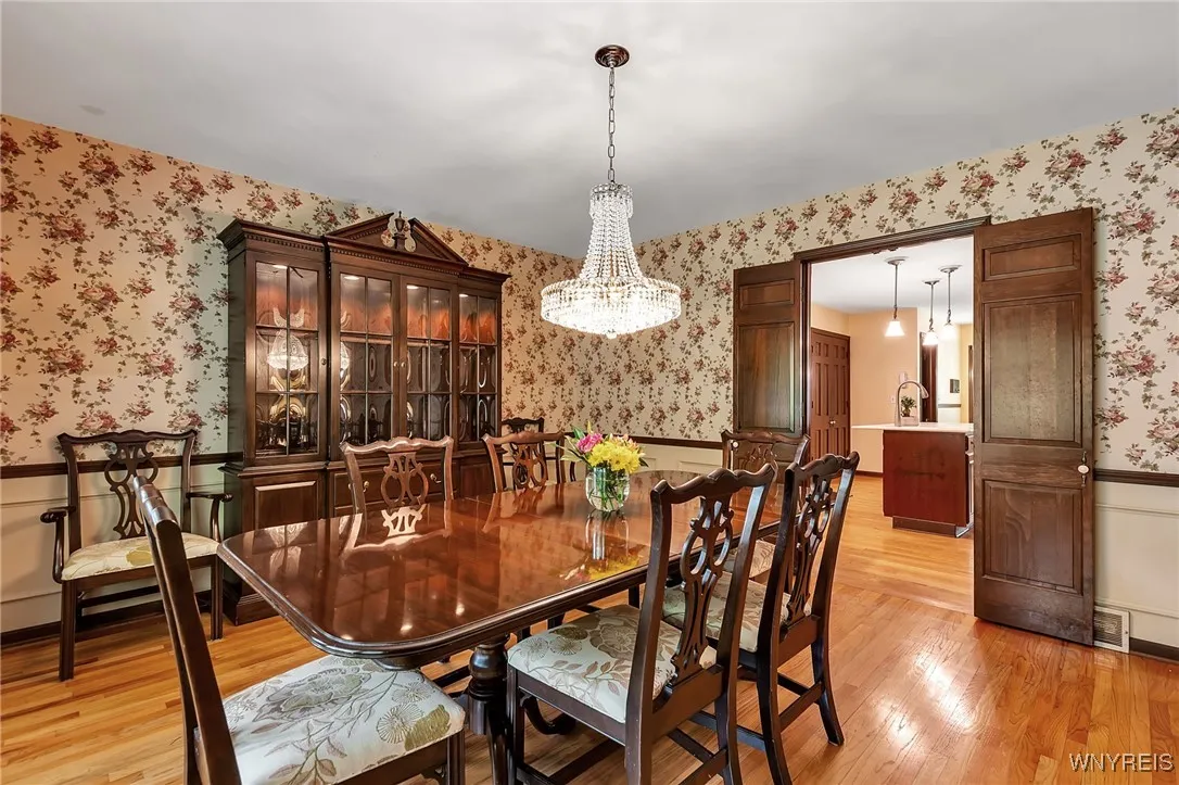 44 Deer, Amherst, New York 14221, Amherst, New York 14221, 5 Bedrooms Bedrooms, 15 Rooms Rooms,2 BathroomsBathrooms,Residential,For Sale,44 Deer, Amherst, New York 14221,B1615437