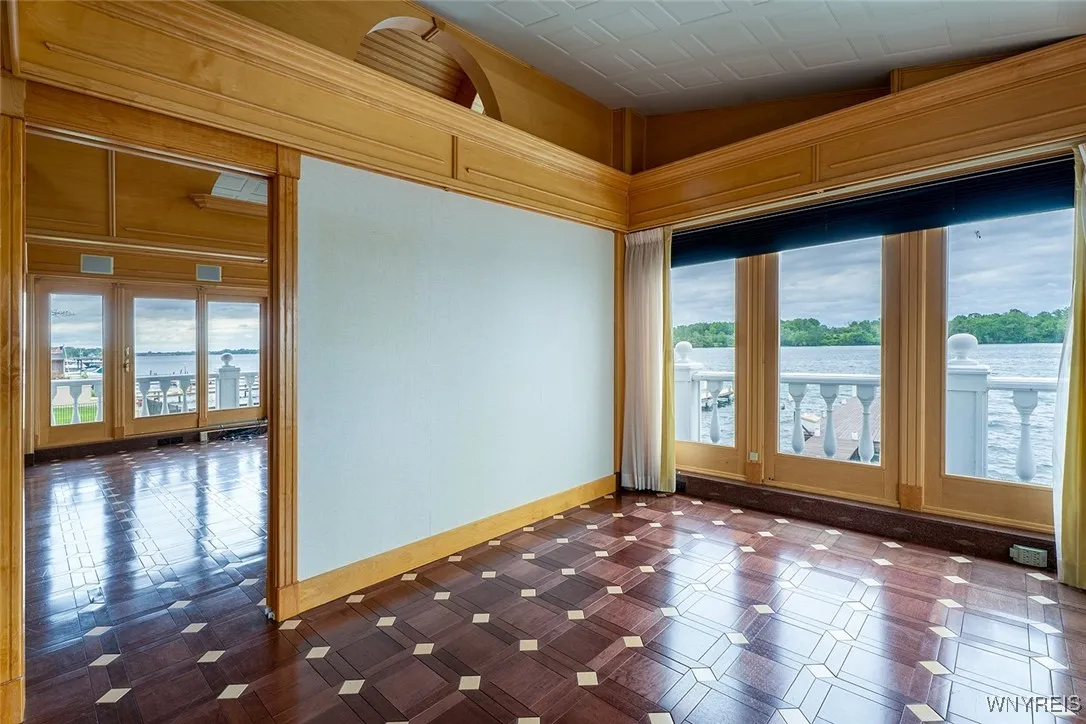2039, Grand Island, New York 14072, Grand Island, New York 14072, 3 Bedrooms Bedrooms, 10 Rooms Rooms,3 BathroomsBathrooms,Residential,For Sale,2039, Grand Island, New York 14072,B1615333