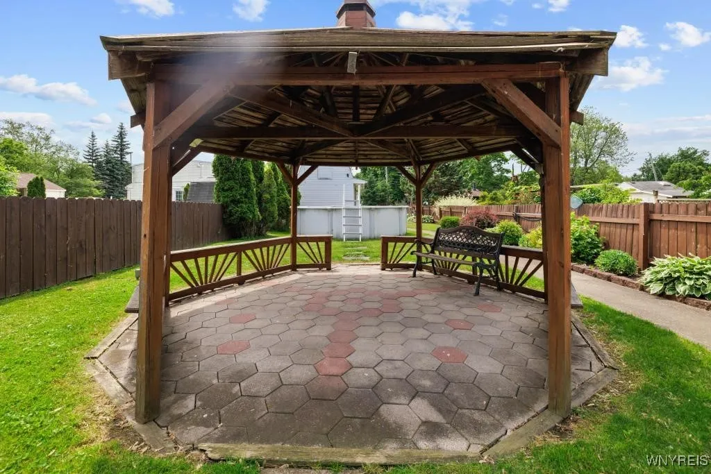 95 Aldrich Place, Buffalo, New York 14220, Buffalo, New York 14220, 3 Bedrooms Bedrooms, 8 Rooms Rooms,1 BathroomBathrooms,Residential,Closed,95 Aldrich Place, Buffalo, New York 14220,0,B1615467