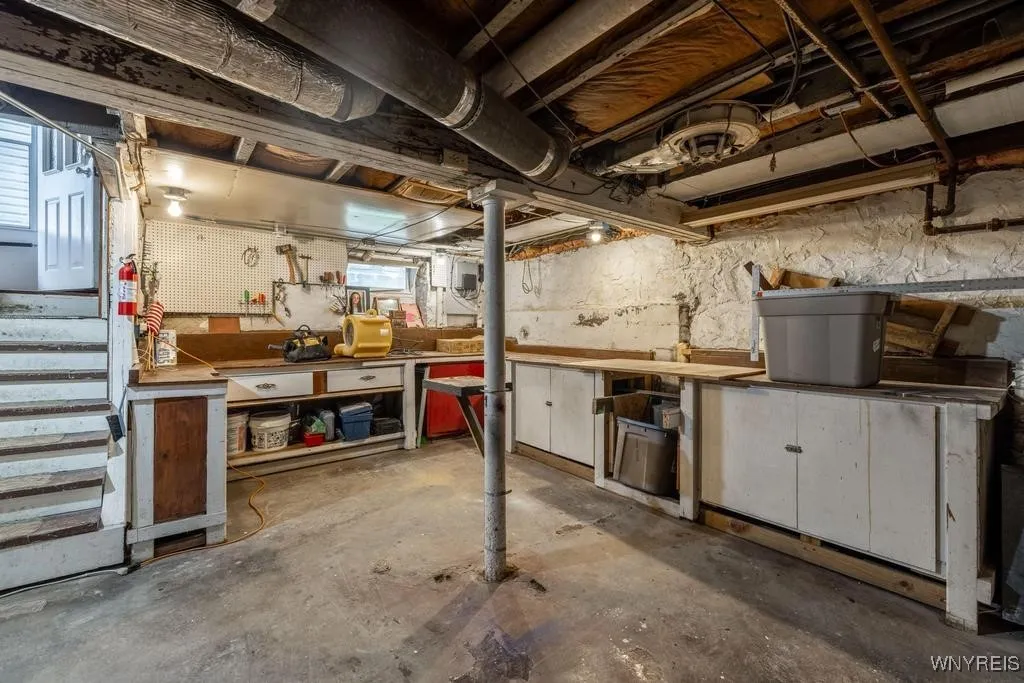 95 Aldrich Place, Buffalo, New York 14220, Buffalo, New York 14220, 3 Bedrooms Bedrooms, 8 Rooms Rooms,1 BathroomBathrooms,Residential,Closed,95 Aldrich Place, Buffalo, New York 14220,0,B1615467