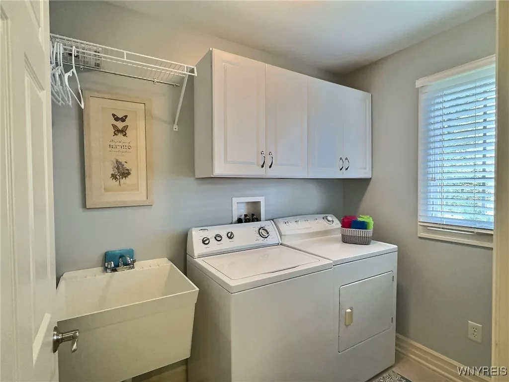 162 Arcadian Dr, Amherst, New York 14228, Amherst, New York 14228, 4 Bedrooms Bedrooms, 8 Rooms Rooms,2 BathroomsBathrooms,Residential,Closed,162 Arcadian Dr, Amherst, New York 14228,0,B1615510