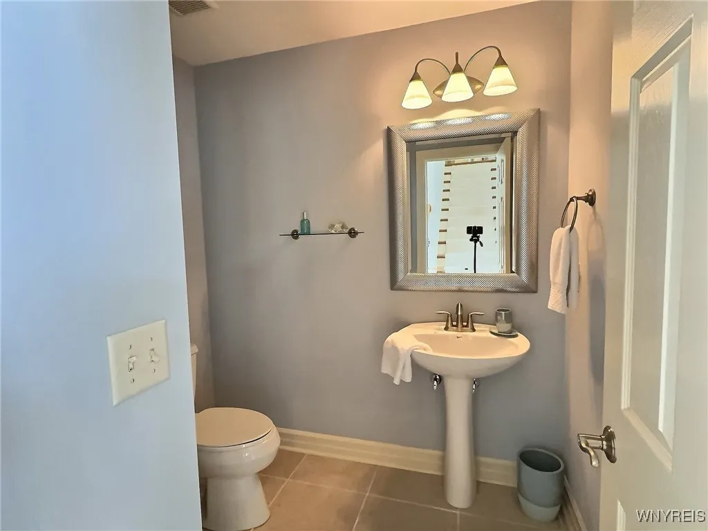162 Arcadian Dr, Amherst, New York 14228, Amherst, New York 14228, 4 Bedrooms Bedrooms, 8 Rooms Rooms,2 BathroomsBathrooms,Residential,Closed,162 Arcadian Dr, Amherst, New York 14228,0,B1615510