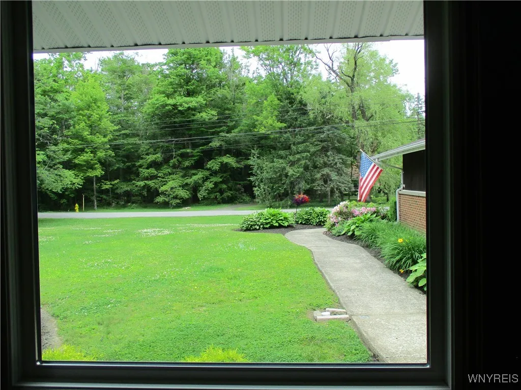 4310 Salem Drive, Hamburg, New York 14219, Hamburg, New York 14219, 3 Bedrooms Bedrooms, 6 Rooms Rooms,1 BathroomBathrooms,Residential,Closed,4310 Salem Drive, Hamburg, New York 14219,0,B1615189