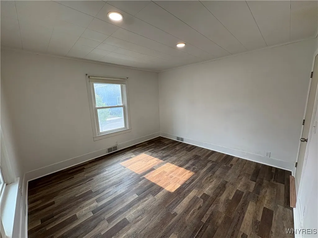 31 Columbia Avenue, Batavia-city, New York 14020, Batavia City, New York 14020, 2 Bedrooms Bedrooms, 7 Rooms Rooms,1 BathroomBathrooms,Residential,Closed,31 Columbia Avenue, Batavia-city, New York 14020,0,B1615555