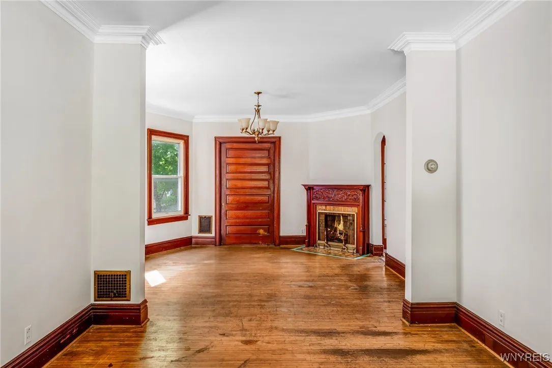 294 Baynes Street, Buffalo, New York 14213, Buffalo, New York 14213, 7 Bedrooms Bedrooms, ,4 BathroomsBathrooms,Residential,Closed,294 Baynes Street, Buffalo, New York 14213,B1615521