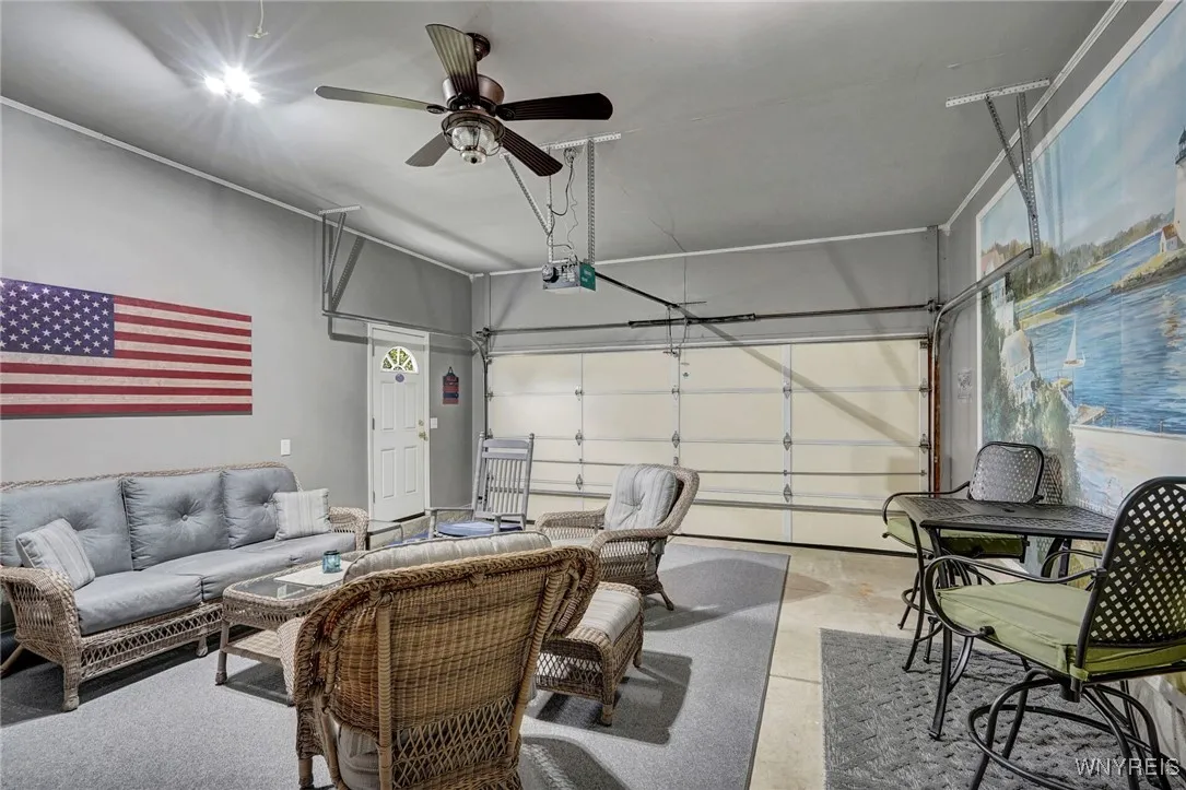 17 Park Meadow Drive, West Seneca, New York 14224, West Seneca, New York 14224, 3 Bedrooms Bedrooms, 9 Rooms Rooms,1 BathroomBathrooms,Residential,Closed,17 Park Meadow Drive, West Seneca, New York 14224,B1615097