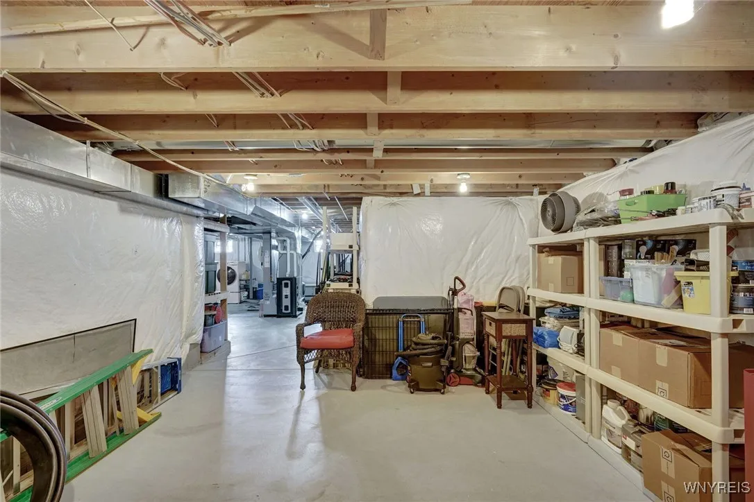 17 Park Meadow Drive, West Seneca, New York 14224, West Seneca, New York 14224, 3 Bedrooms Bedrooms, 9 Rooms Rooms,1 BathroomBathrooms,Residential,Closed,17 Park Meadow Drive, West Seneca, New York 14224,B1615097