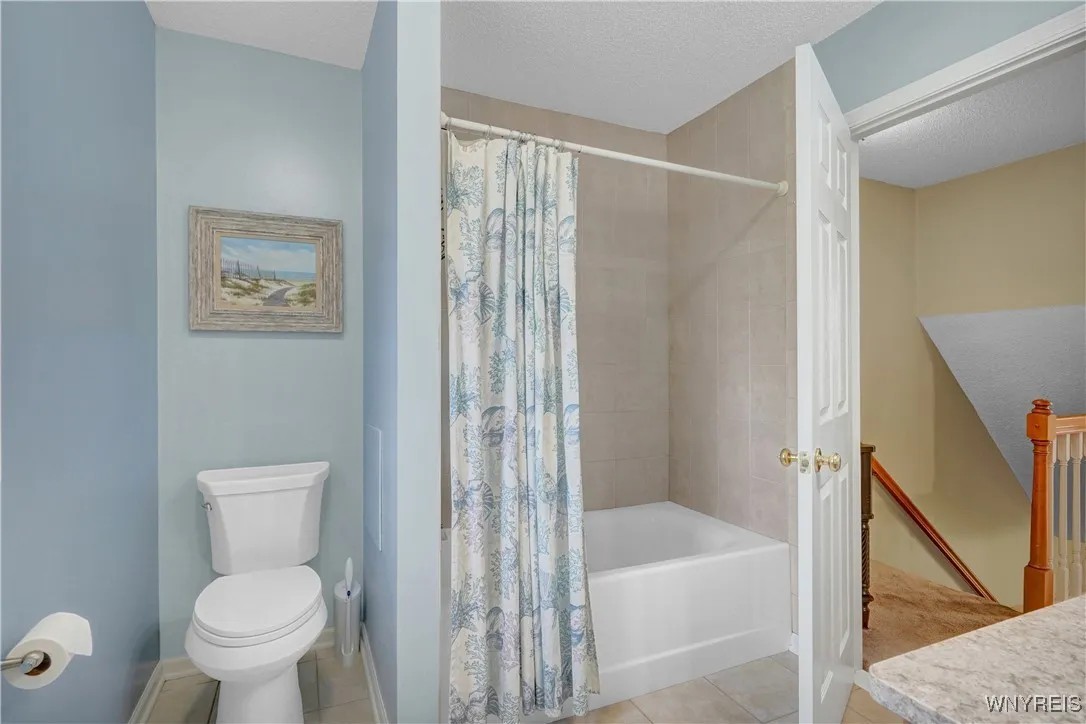 17 Park Meadow Drive, West Seneca, New York 14224, West Seneca, New York 14224, 3 Bedrooms Bedrooms, 9 Rooms Rooms,1 BathroomBathrooms,Residential,Closed,17 Park Meadow Drive, West Seneca, New York 14224,B1615097