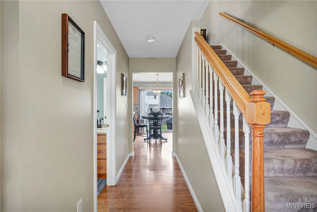 17 Park Meadow Drive, West Seneca, New York 14224, West Seneca, New York 14224, 3 Bedrooms Bedrooms, 9 Rooms Rooms,1 BathroomBathrooms,Residential,Closed,17 Park Meadow Drive, West Seneca, New York 14224,B1615097