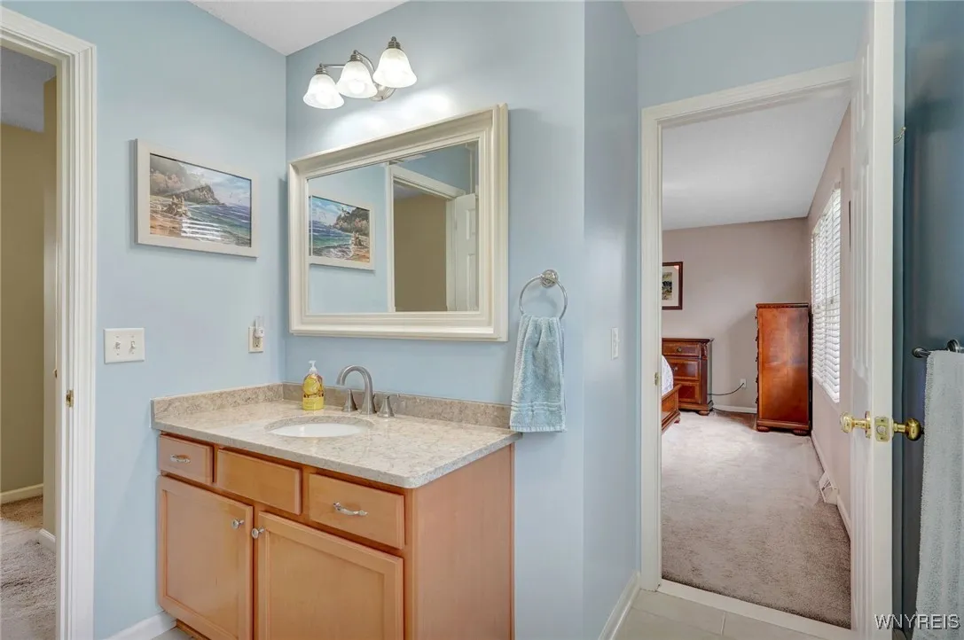17 Park Meadow Drive, West Seneca, New York 14224, West Seneca, New York 14224, 3 Bedrooms Bedrooms, 9 Rooms Rooms,1 BathroomBathrooms,Residential,Closed,17 Park Meadow Drive, West Seneca, New York 14224,B1615097