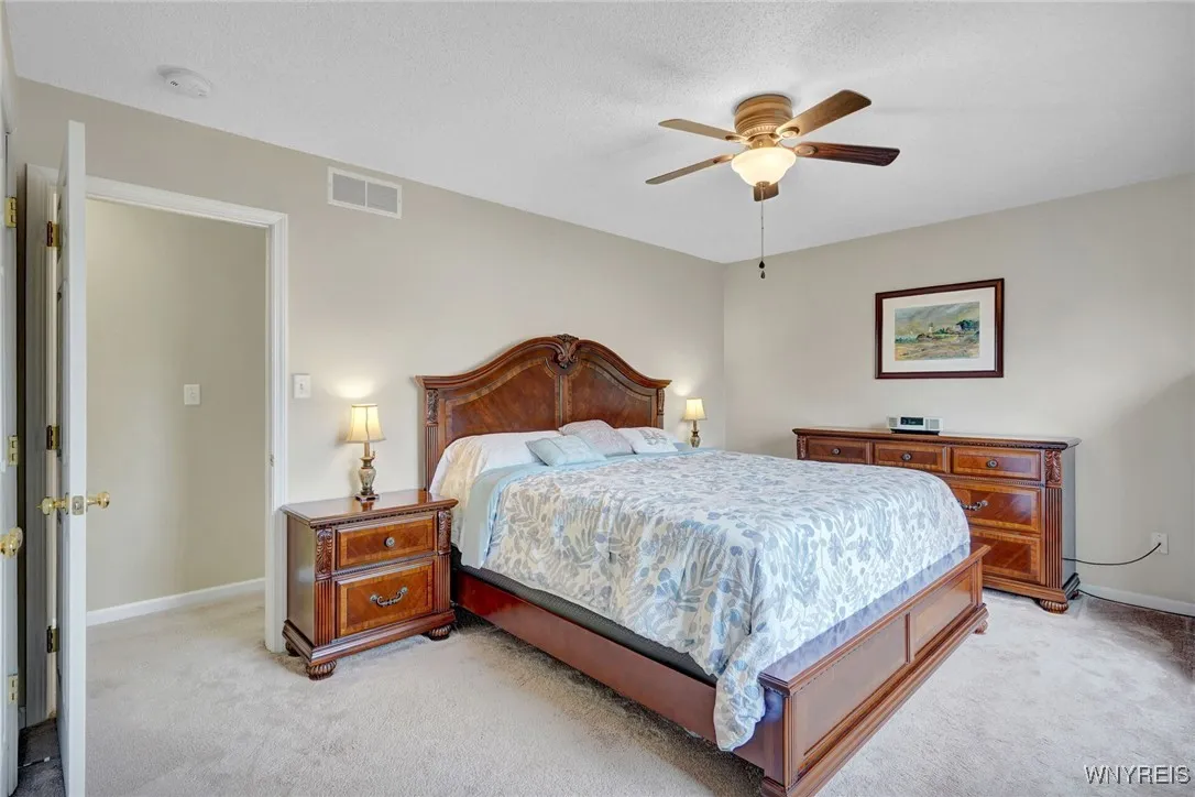 17 Park Meadow Drive, West Seneca, New York 14224, West Seneca, New York 14224, 3 Bedrooms Bedrooms, 9 Rooms Rooms,1 BathroomBathrooms,Residential,Closed,17 Park Meadow Drive, West Seneca, New York 14224,B1615097