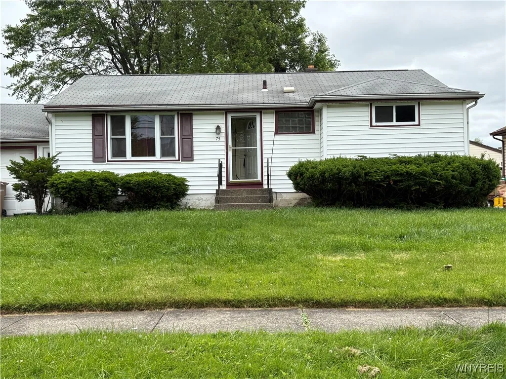 75 Susan Lane, Cheektowaga, New York 14225, Cheektowaga, New York 14225, 3 Bedrooms Bedrooms, 7 Rooms Rooms,1 BathroomBathrooms,Residential,Closed,75 Susan Lane, Cheektowaga, New York 14225,0,B1615507