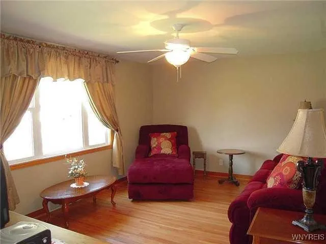 75 Susan Lane, Cheektowaga, New York 14225, Cheektowaga, New York 14225, 3 Bedrooms Bedrooms, 7 Rooms Rooms,1 BathroomBathrooms,Residential,Closed,75 Susan Lane, Cheektowaga, New York 14225,0,B1615507